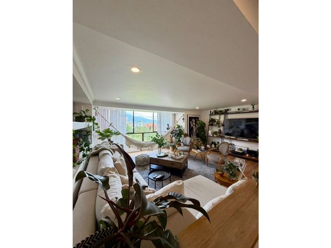 Apartamento de 2 alcobas en venta en Los Balsos, Medellín, 170 m² · foto 17 de 23