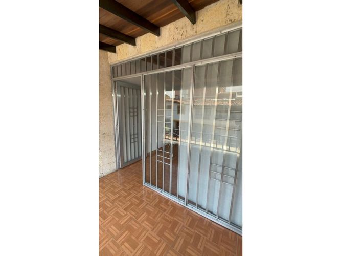 Casa de 4 alcobas en venta en Urbanizacion Villas Del Parque, Medellín, 210 m² · foto 4 de 24