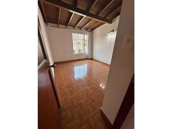 Casa de 4 alcobas en venta en Urbanizacion Villas Del Parque, Medellín, 210 m² · foto 9 de 24