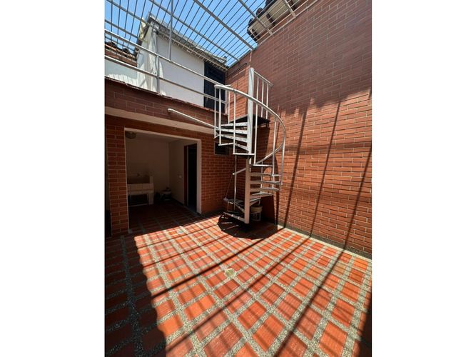 Casa de 4 alcobas en venta en Urbanizacion Villas Del Parque, Medellín, 210 m² · foto 11 de 24