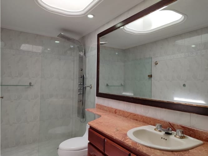 Casa de 5 alcobas en venta en El Tesoro, Medellín, 430 m² · foto 17 de 24