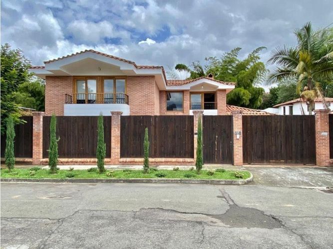 Casa de 4 alcobas en venta en Gualanday, Rionegro, 360 m² · foto 2 de 19