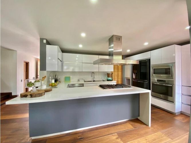 Casa de 4 alcobas en venta en Gualanday, Rionegro, 360 m² · foto 3 de 19