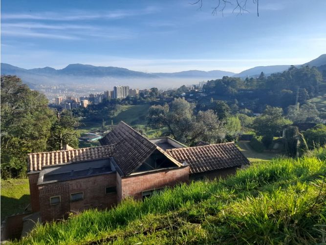 Casa de 4 alcobas en venta en Escobero, Envigado, 300 m² · foto 5 de 24