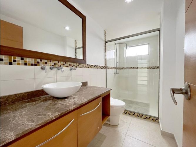 Casa de 4 alcobas en venta en Escobero, Envigado, 300 m² · foto 9 de 24