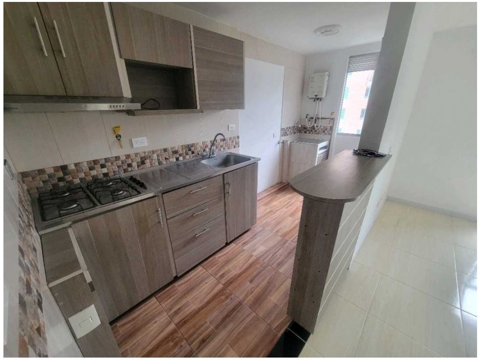 Apartamento en venta en Suramérica, La Estrella · foto 2 de 14