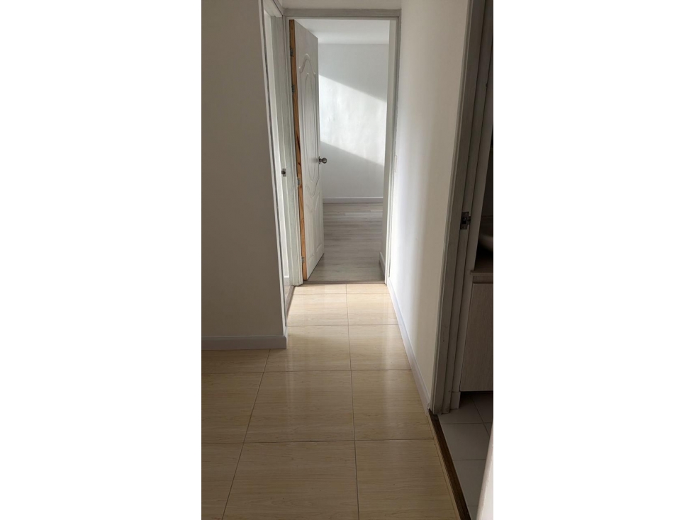 Apartamento en venta en Suramérica, La Estrella · foto 6 de 14