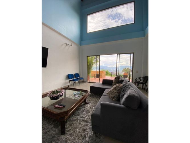 Casa de 4 alcobas en venta en Escobero, Envigado, 300 m² · foto 24 de 24