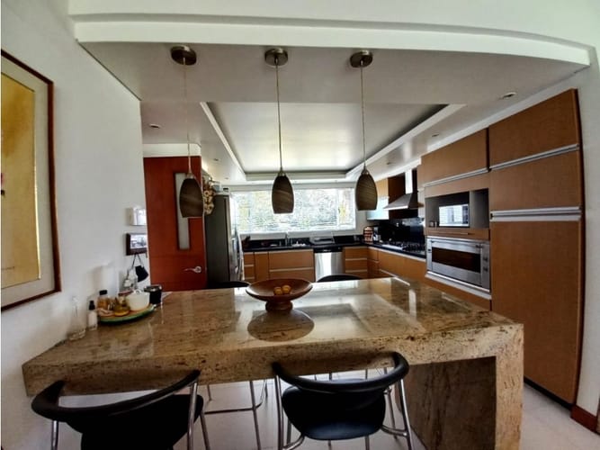 Casa de 4 alcobas en venta en Llano Grande, Rionegro, 386 m² · foto 8 de 17