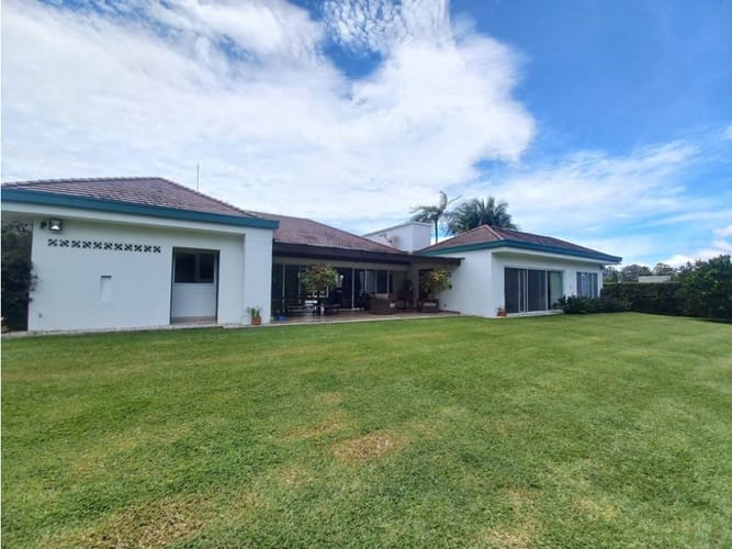 Casa de 4 alcobas en venta en Llano Grande, Rionegro, 386 m² · foto 14 de 17