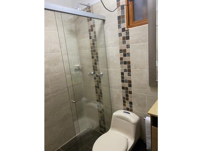 Casa de 4 alcobas en venta en La Industrial, Marinilla, 188 m² · foto 17 de 24