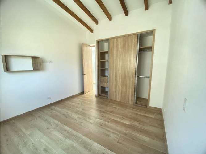 Casa de 3 alcobas en venta en Llano Grande, Rionegro, 167 m² · foto 4 de 6
