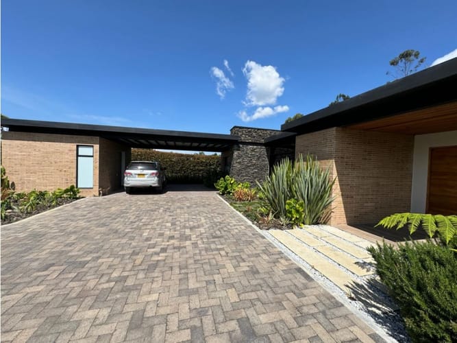 Casa de 2 alcobas en venta en Llano Grande, Rionegro, 344 m² · foto 4 de 24
