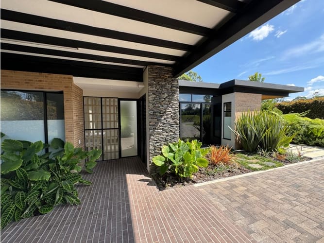 Casa de 2 alcobas en venta en Llano Grande, Rionegro, 344 m² · foto 8 de 24