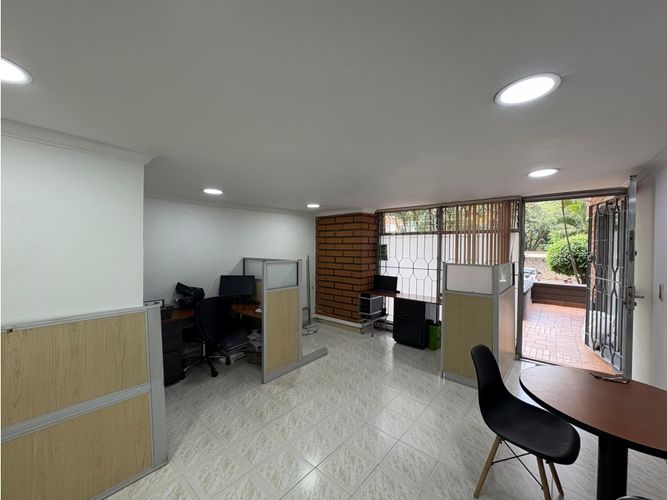 Oficina en arriendo en Conquistadores, Medellín, 20 m² · foto 3 de 5
