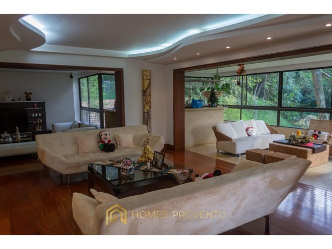 Apartamento de 5 alcobas en venta en Los Naranjos, Medellín, 450 m² · foto 7 de 24