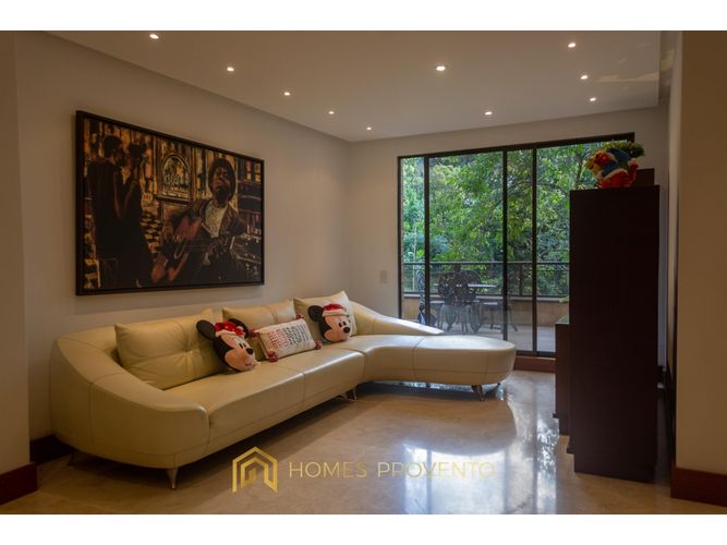 Apartamento de 5 alcobas en venta en Los Naranjos, Medellín, 450 m² · foto 9 de 24