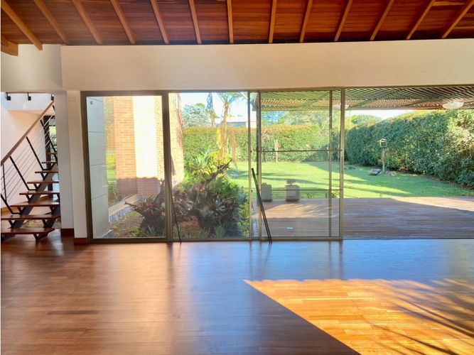 Casa de 4 alcobas en venta en Llano Grande, Rionegro, 360 m² · foto 6 de 24