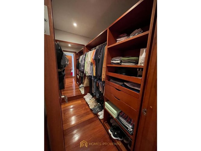Apartamento de 5 alcobas en venta en Los Naranjos, Medellín, 450 m² · foto 16 de 24