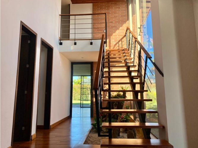 Casa de 4 alcobas en venta en Llano Grande, Rionegro, 360 m² · foto 11 de 24