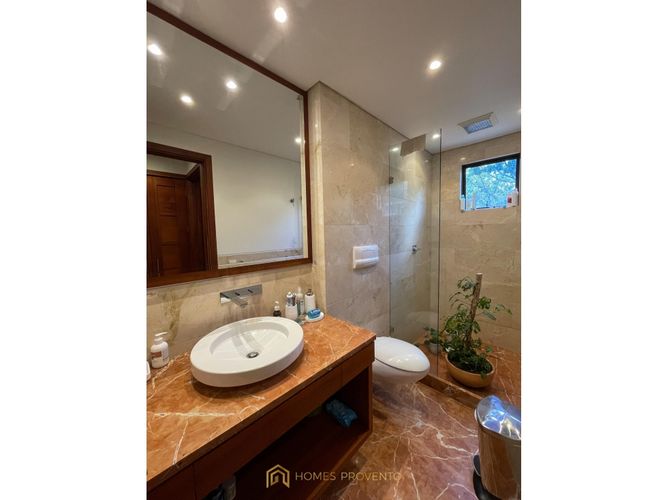 Apartamento de 5 alcobas en venta en Los Naranjos, Medellín, 450 m² · foto 19 de 24