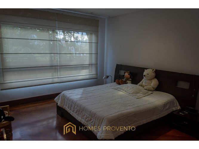 Apartamento de 5 alcobas en venta en Los Naranjos, Medellín, 450 m² · foto 20 de 24