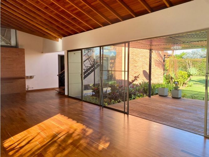 Casa de 4 alcobas en venta en Llano Grande, Rionegro, 360 m² · foto 16 de 24