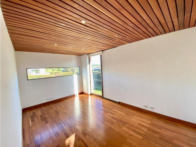 Casa de 4 alcobas en venta en Llano Grande, Rionegro, 360 m² · foto 17 de 24