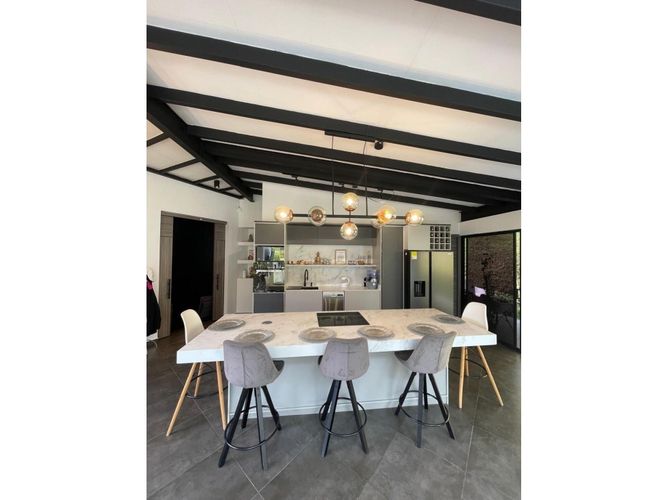 Casa de 5 alcobas en venta en Sabaneta Real, Sabaneta, 315 m² · foto 4 de 24