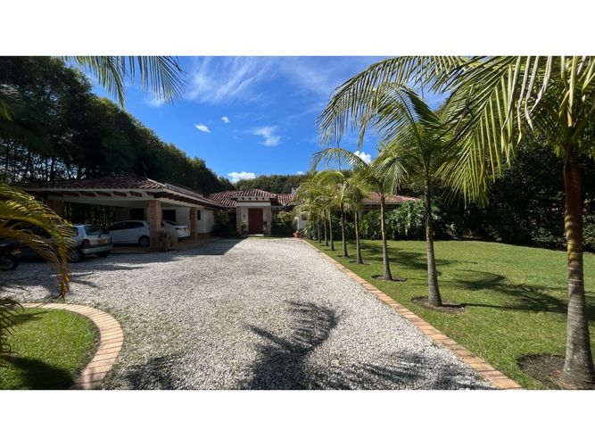 Casa de 3 alcobas en venta en Llano Grande, Rionegro, 450 m² · foto 6 de 23