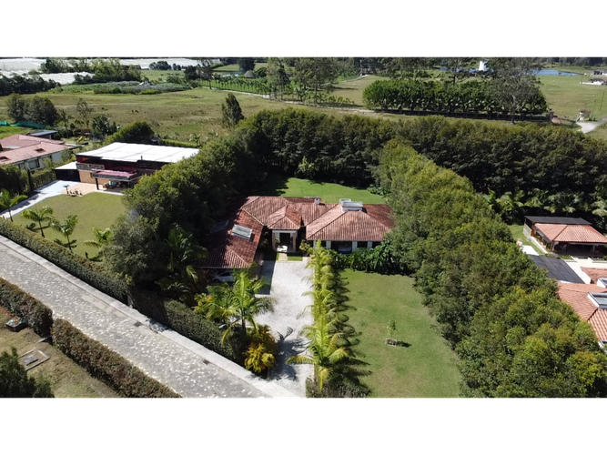 Casa de 3 alcobas en venta en Llano Grande, Rionegro, 450 m² · foto 19 de 23