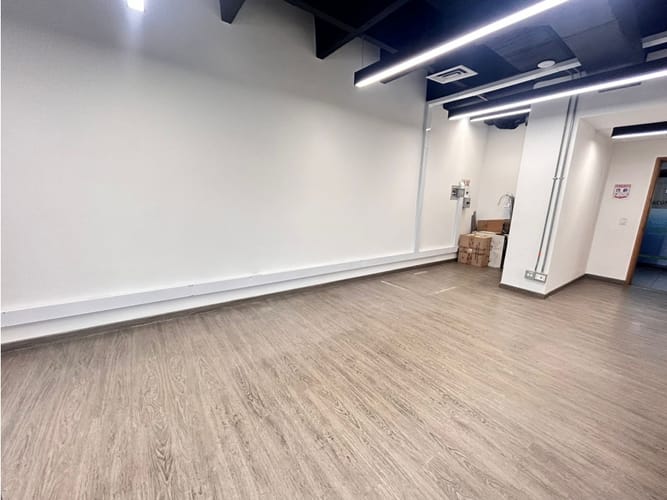 Oficina en arriendo en Milla De Oro, Medellín, 40 m² · foto 7 de 8