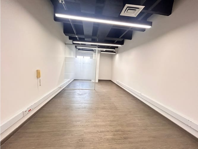Oficina en arriendo en Milla De Oro, Medellín, 40 m² · foto 8 de 8