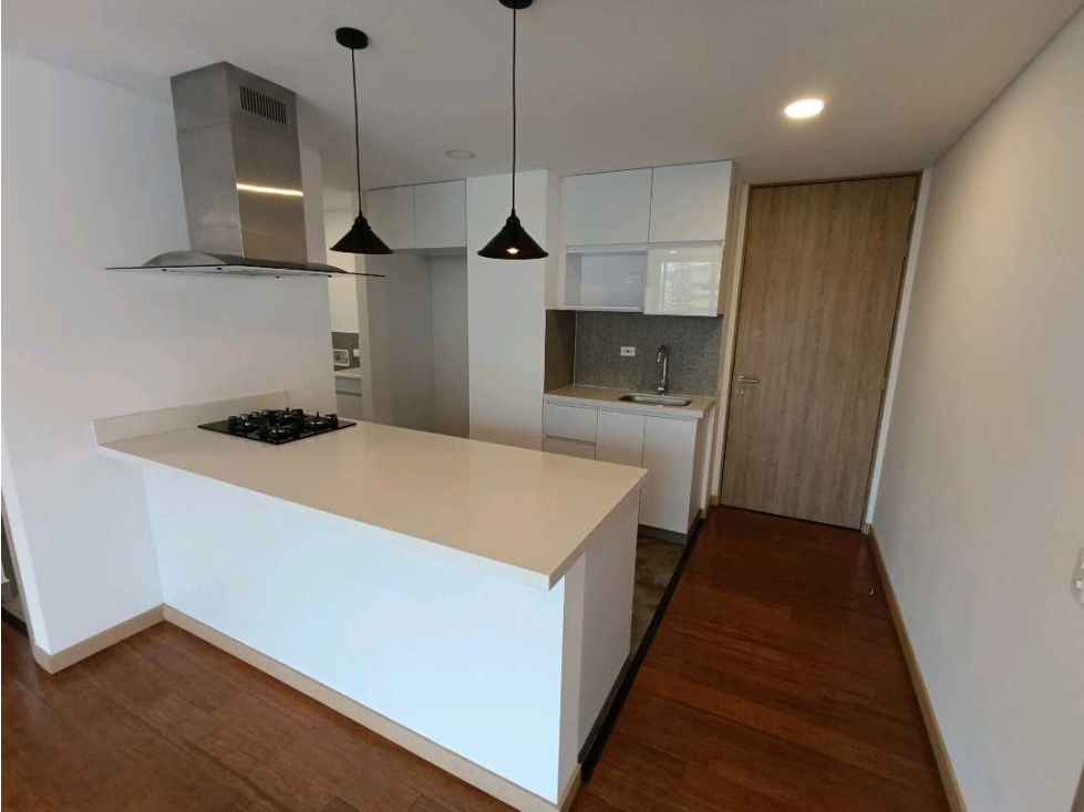 Apartamento en venta en El Campestre, Medellín · foto 3 de 14