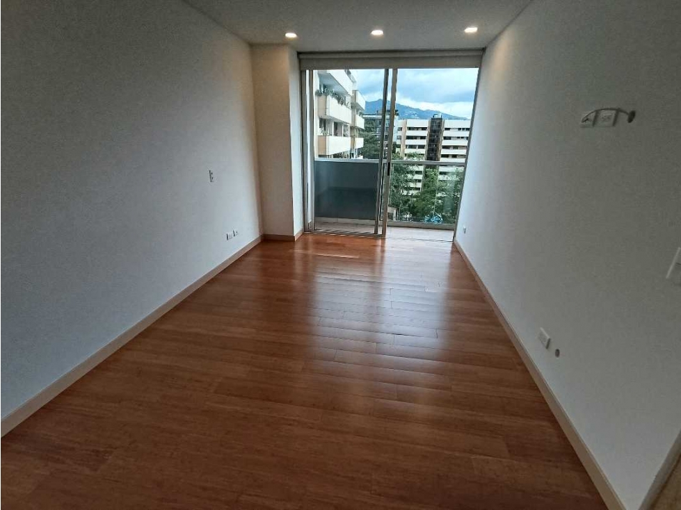 Apartamento en venta en El Campestre, Medellín · foto 8 de 14