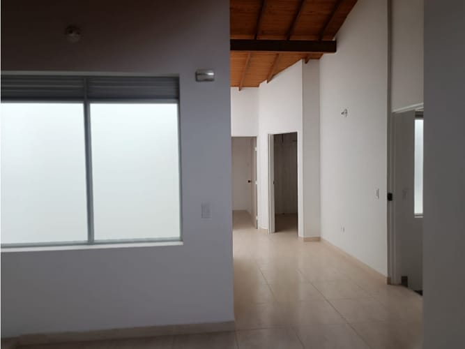 Casa de 5 alcobas en venta en El Porvenir, Rionegro, 172 m² · foto 12 de 16