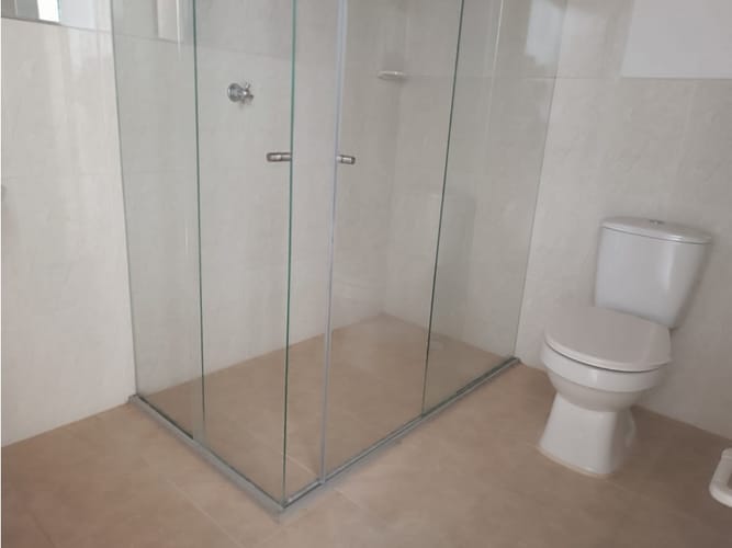Casa de 5 alcobas en venta en El Porvenir, Rionegro, 172 m² · foto 13 de 16
