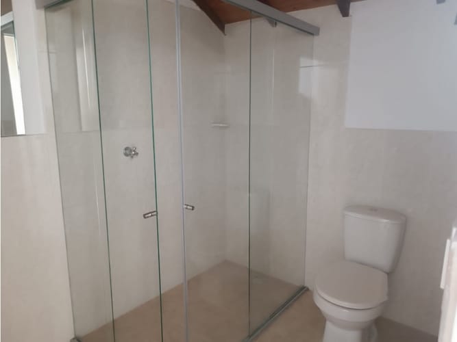 Casa de 5 alcobas en venta en El Porvenir, Rionegro, 172 m² · foto 14 de 16
