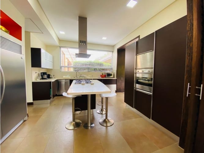 Casa de 4 alcobas en venta en Llano Grande, Girón, 573 m² · foto 12 de 24