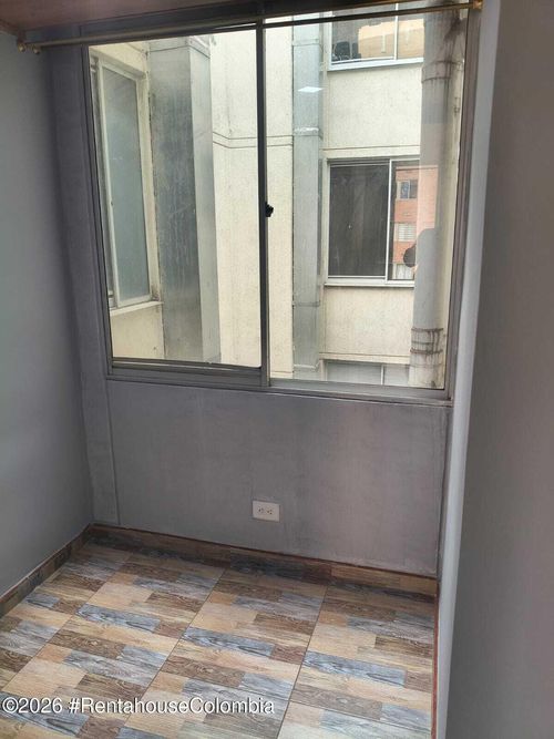Apartamento de 3 alcobas en venta en Zona Centro, Madrid, 64 m² · foto 10 de 11
