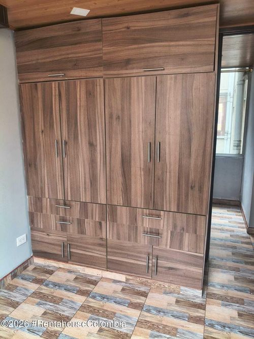 Apartamento de 3 alcobas en venta en Zona Centro, Madrid, 64 m² · foto 2 de 11