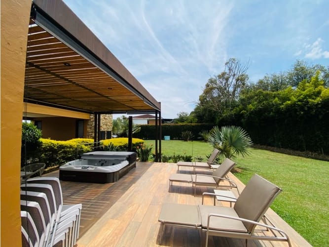 Casa de 4 alcobas en venta en Llano Grande, Girón, 573 m² · foto 22 de 24