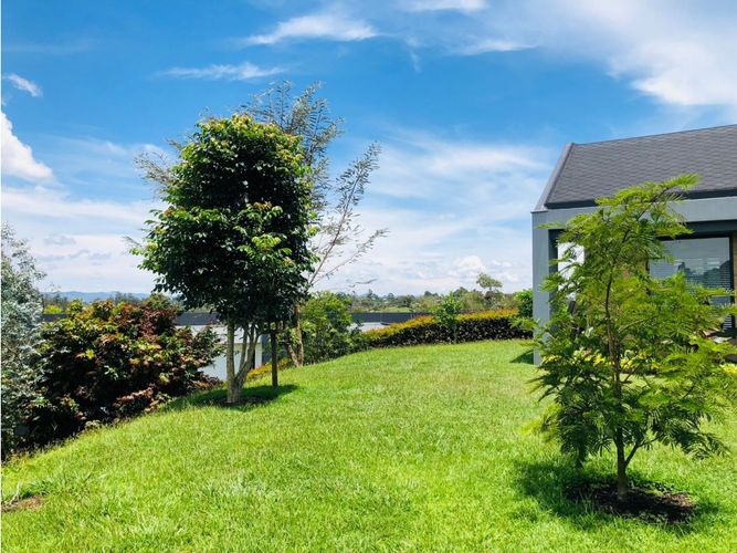 Casa de 4 alcobas en venta en El Porvenir, Rionegro, 400 m² · foto 4 de 24