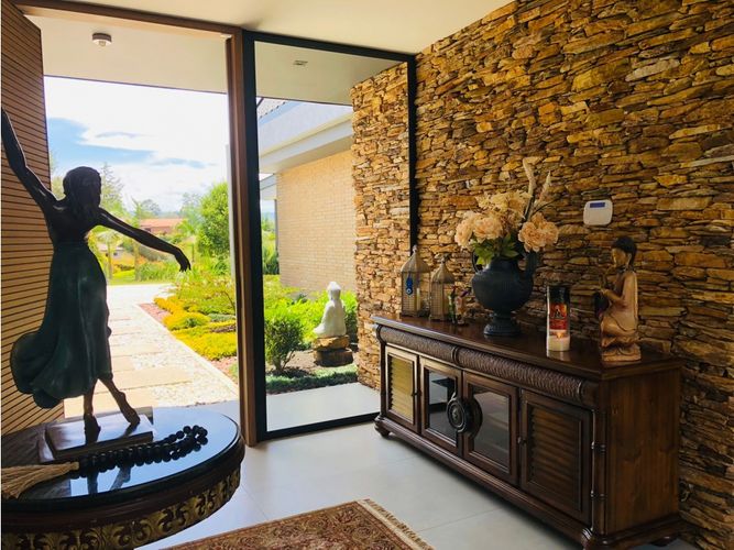 Casa de 4 alcobas en venta en El Porvenir, Rionegro, 400 m² · foto 9 de 24