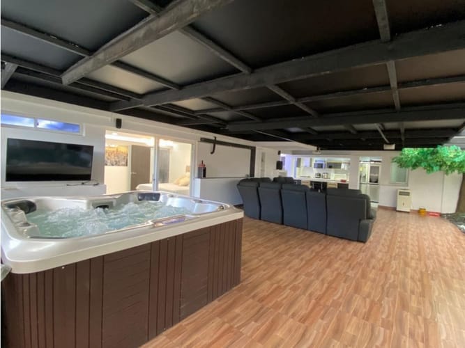 Apartamento de 3 alcobas en venta en Bolivariana, Medellín, 202 m² · foto 9 de 20