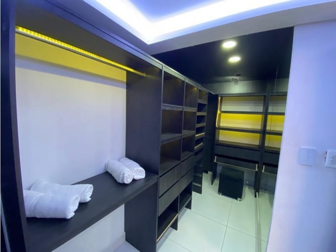 Apartamento de 3 alcobas en venta en Bolivariana, Medellín, 202 m² · foto 11 de 20