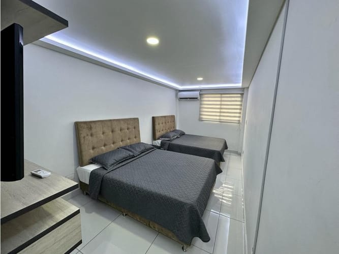 Apartamento de 3 alcobas en venta en Bolivariana, Medellín, 202 m² · foto 18 de 20