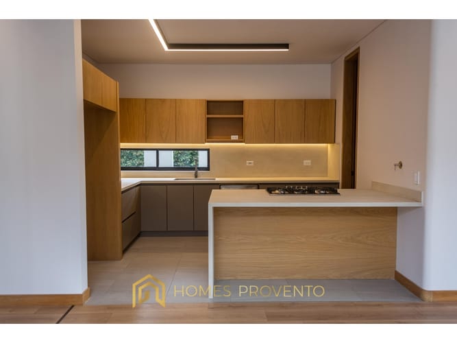 Casa de 4 alcobas en venta en Llano Grande, Rionegro, 390 m² · foto 14 de 24