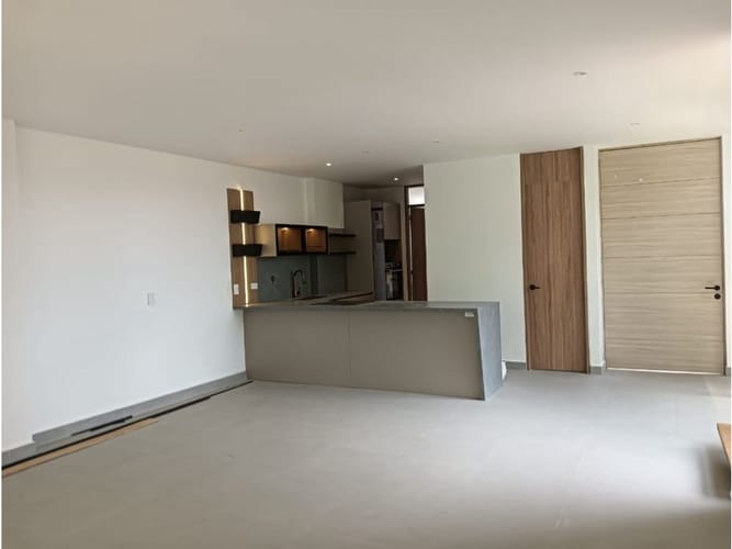 Casa de 3 alcobas en venta en El Esmeraldal, Envigado, 323 m² · foto 10 de 24
