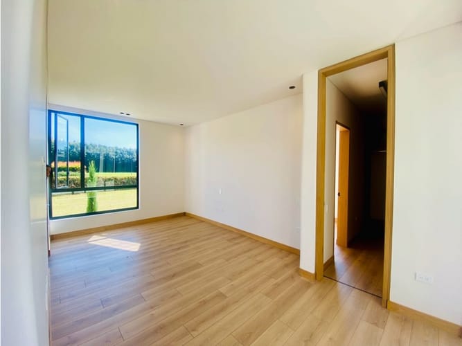 Casa de 4 alcobas en venta en Llano Grande, Rionegro, 390 m² · foto 20 de 24